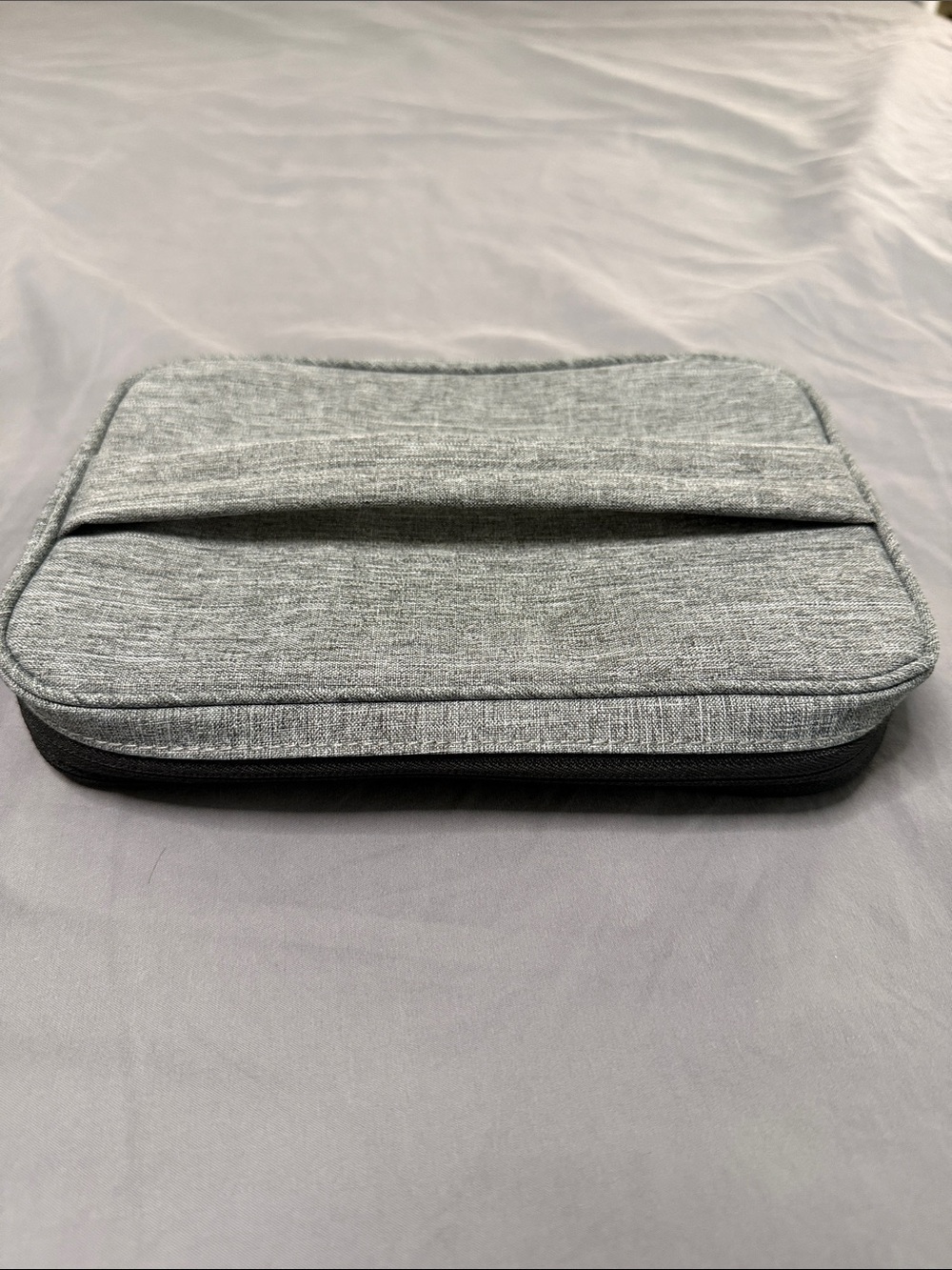 BAGSMART Gray Compact Camera Accessory Pouch - Picture 2 of 9